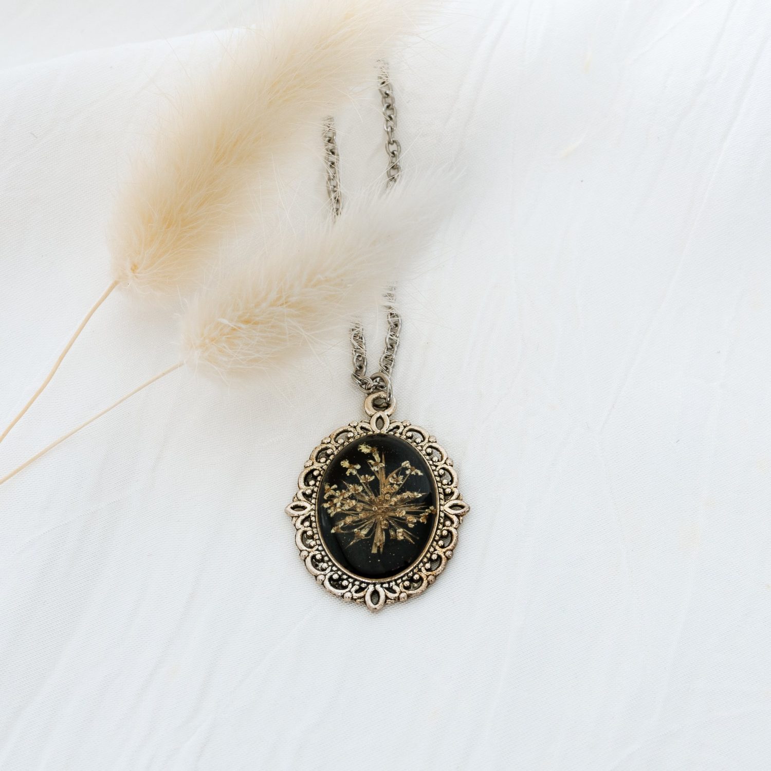 Vintage style black  necklace