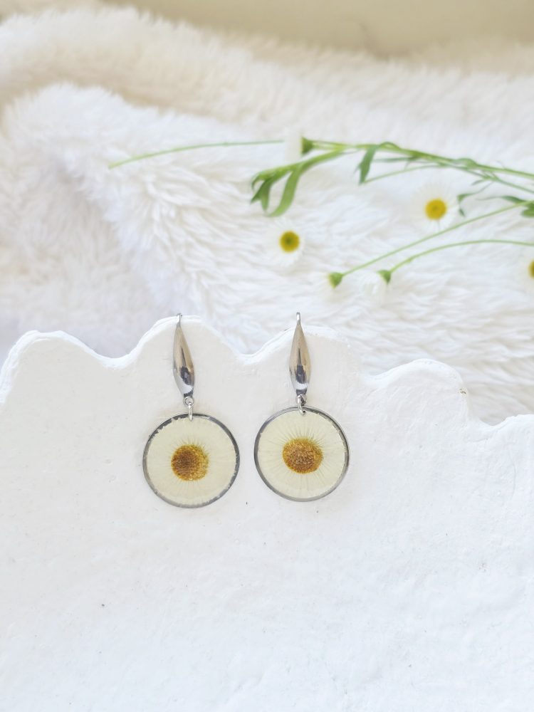 Daisy silver hook earrings